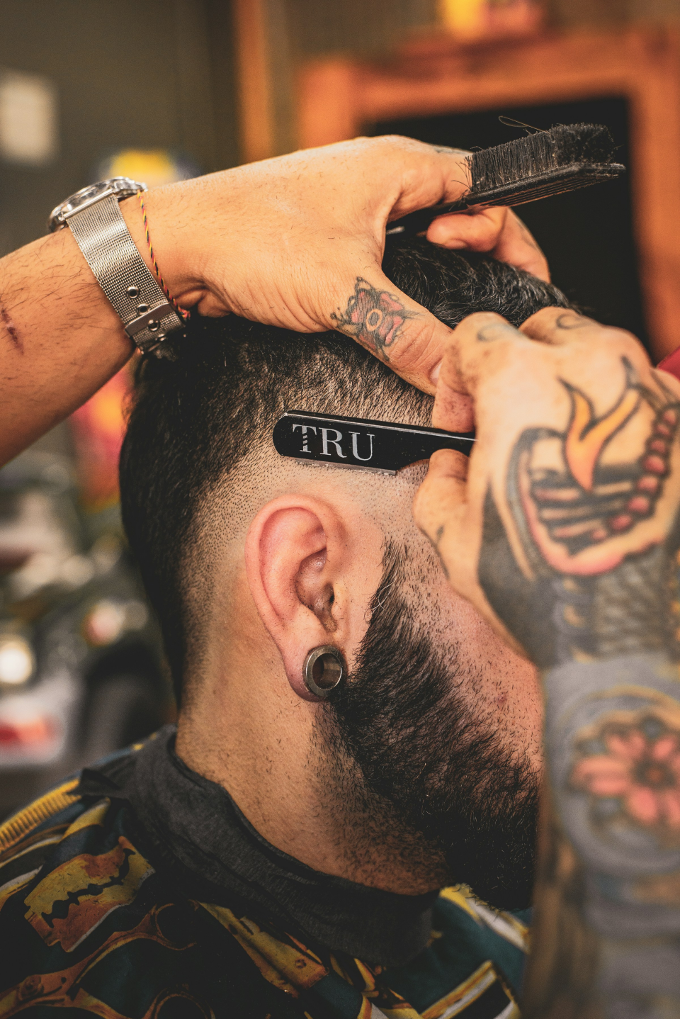 Rruajtje tradicionale në Mustaqe Saloon
