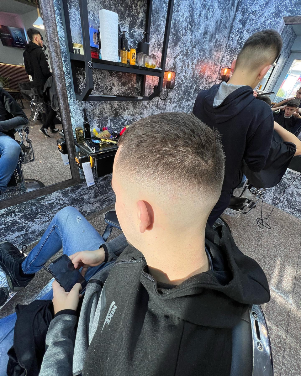 Ambienti i Mustaqe Saloon në Prizren